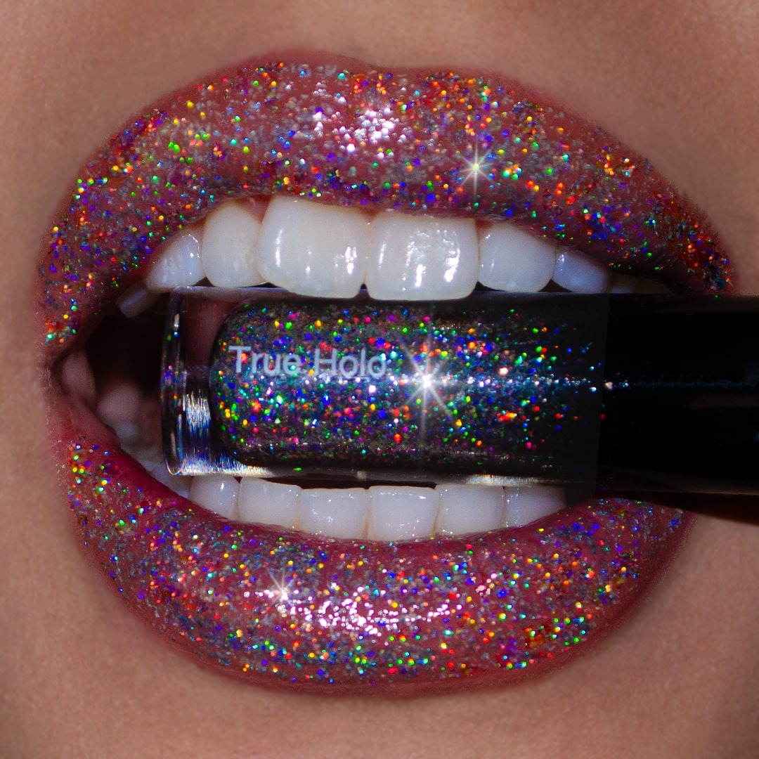 Pearl & Glitter Lip Toppers: A Strategic Opportunity for Beauty Brands